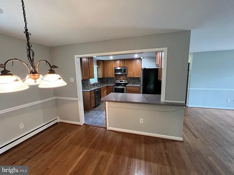 800 Severn Dr — Photo 5