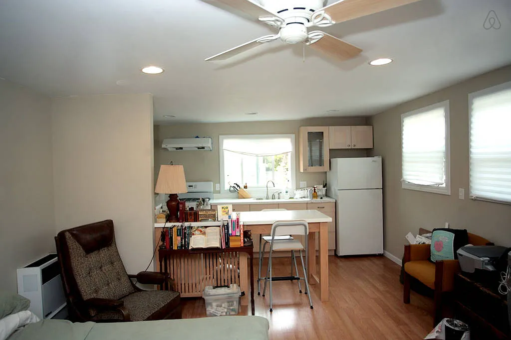 1 bed, 300 sqft, $1,750 — Photo 4