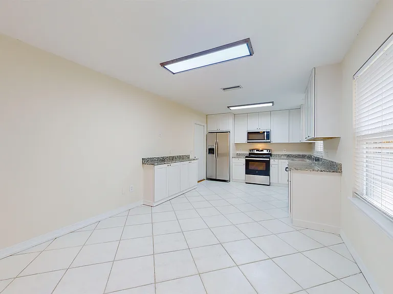 620 Segovia Rd — Photo 12