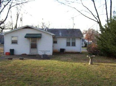2nd image of 1732 S Sunrise Dr