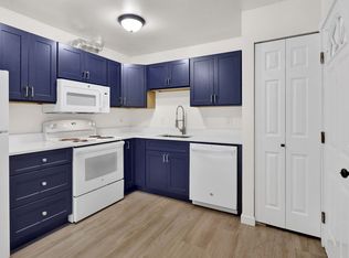 1403 E Sunset Dr #12, Bellingham, WA 98226