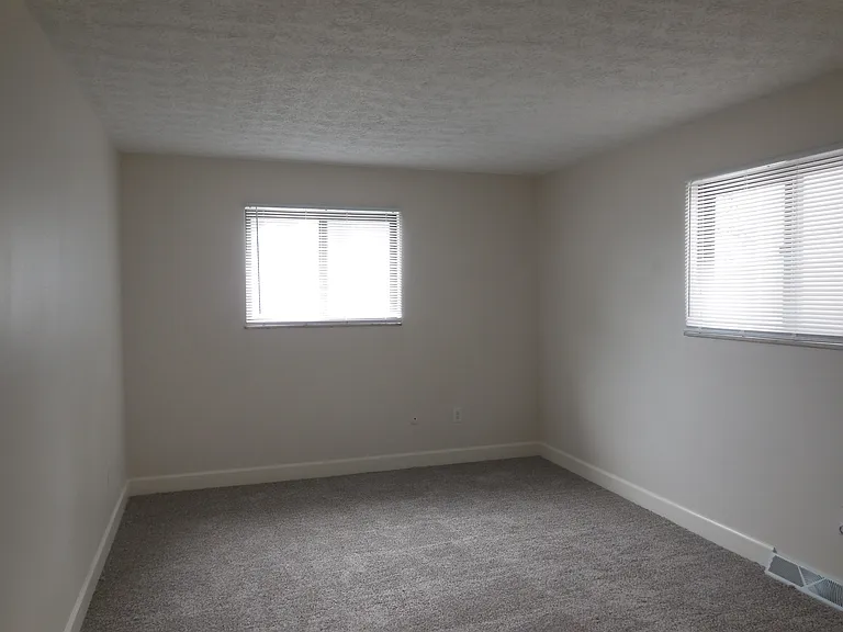 55 W Hudson St — Photo 9