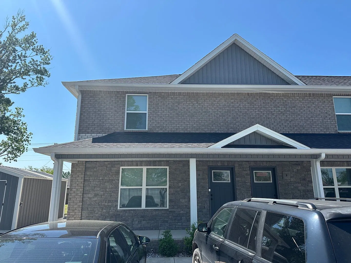 705 Haley Haven Apartments — Photo 2