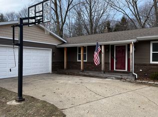 16151 Terrace Rd, Spring Lake, MI 49456