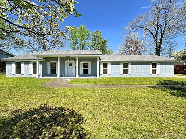 616 W Downing St, Tahlequah, OK 74464