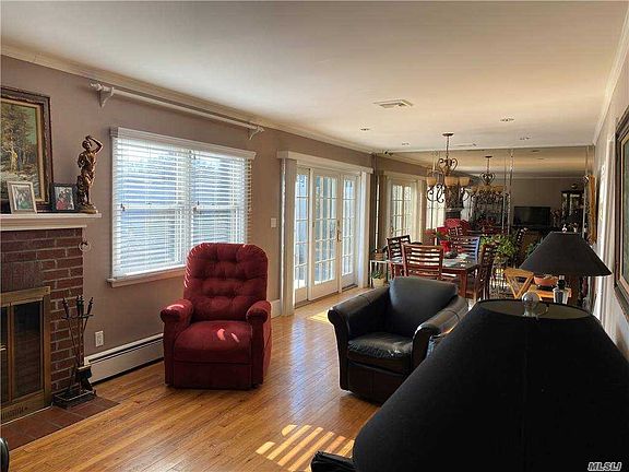 3rd image of 4 Croyden Ave
