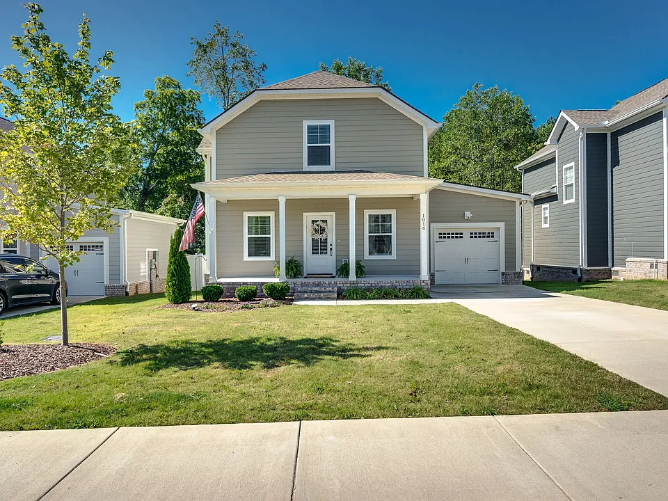 1016 Sycamore Rdg E