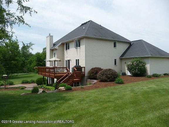 3rd image of 16125 Jeff Ct