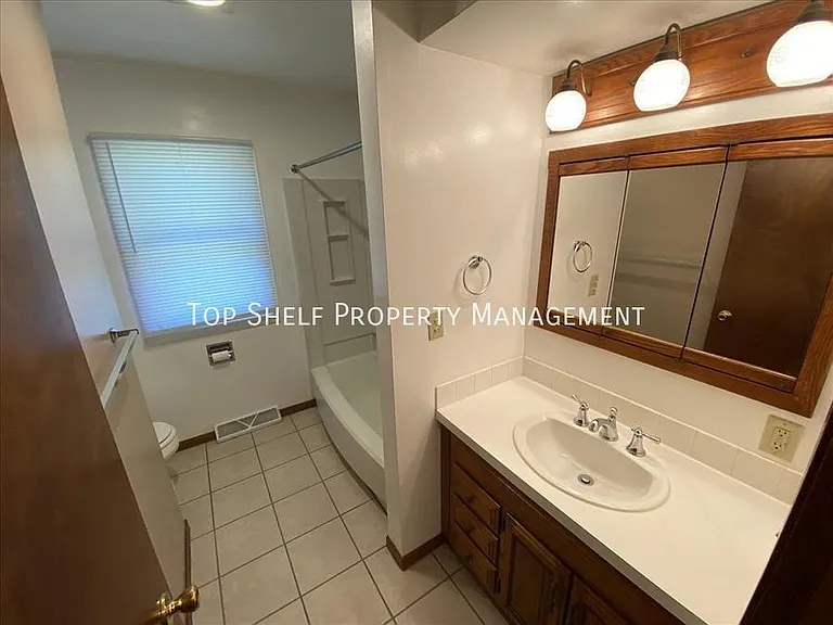 2752 Holcomb Ave — Photo 18