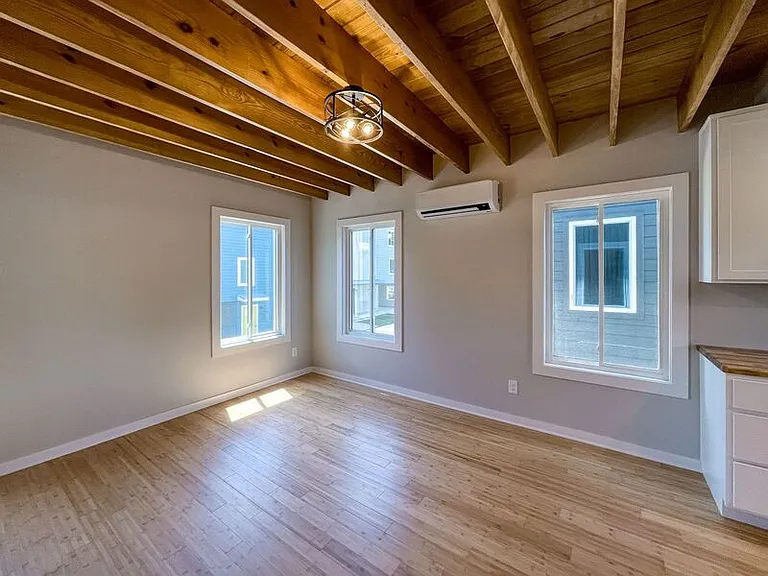 80 E Cascade St — Photo 6