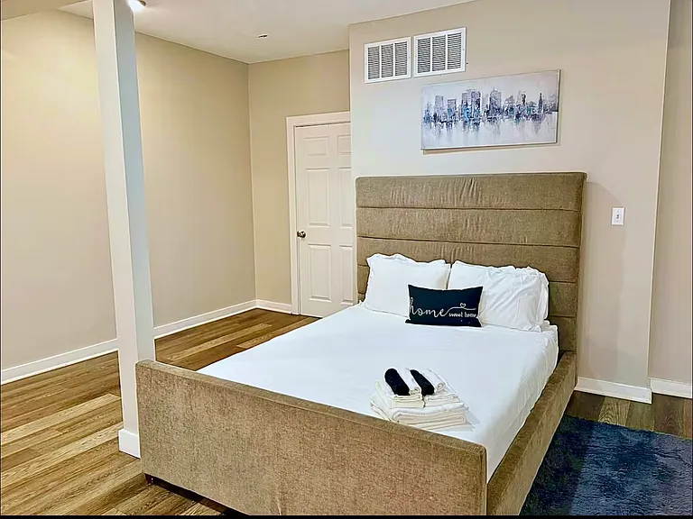 610 N May St #CH — Photo 18