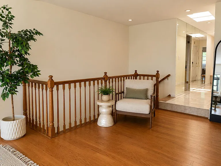 300 Gorge Rd #53 — Photo 8