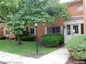 1 bed, 1.0 bath, 637 sqft, $1,150 — Photo 3