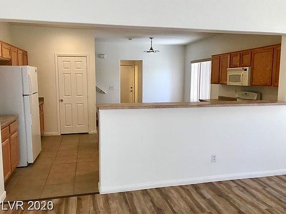 5th image of 4513 Silverado Sage Ave