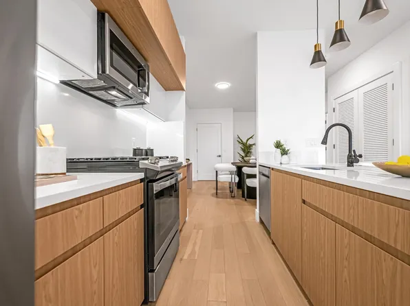 649 38th Street image 8 of 28