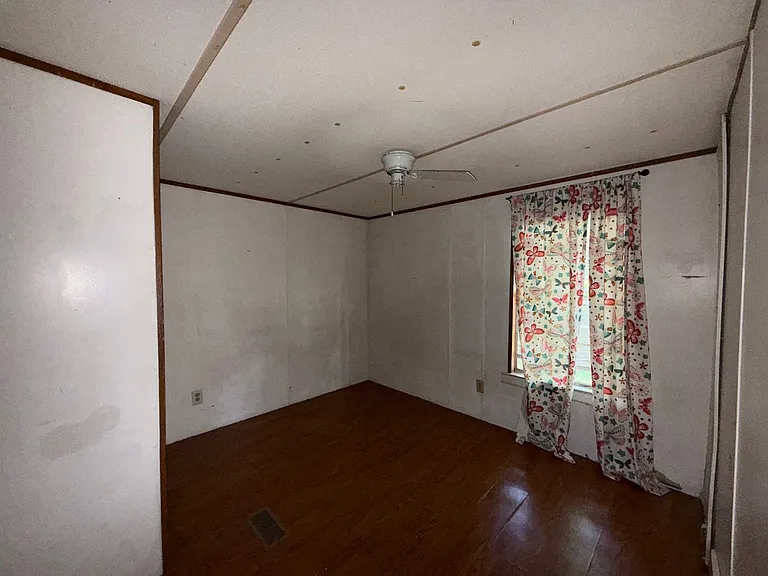 125 County Road 371 — Photo 11