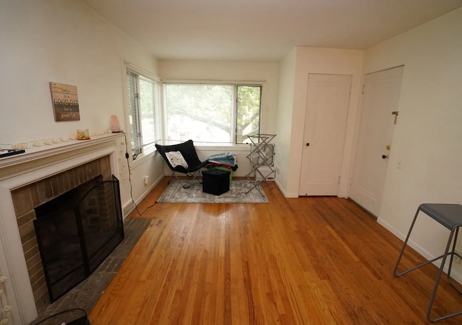 416 — Photo 4