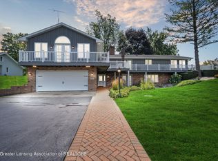 551 Rolling Meadows Dr, Hudson, MI 49247