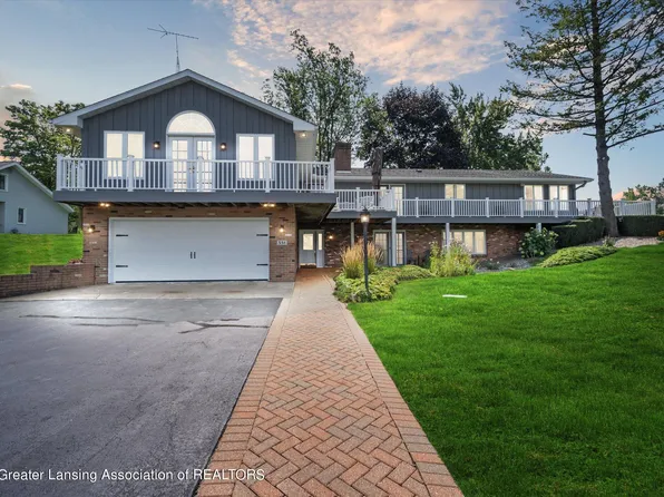 551 Rolling Meadows Dr, Hudson, MI 49247