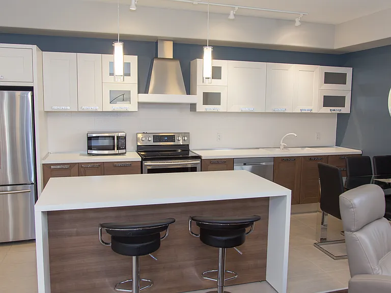 347 Hyland Dr — Photo 26