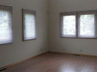 3201 W Woodhaven Dr, Bloomington, IN