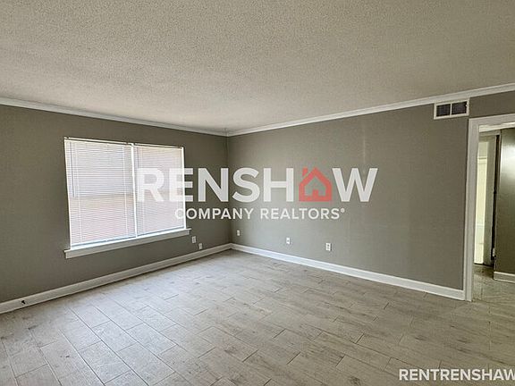 4th image of 3216 S Mendenhall Rd APT 1A