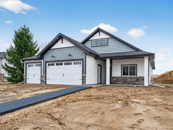 1231 Honeysuckle Ln, Cambridge, MN 55008