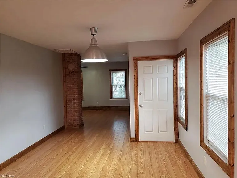 5008 Tillman Ave #UP — Photo 8
