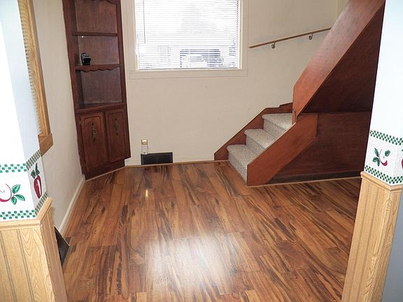 5th image of 3606 Division STREET