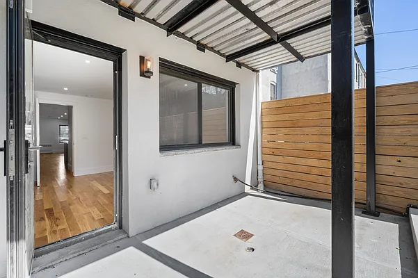 Rented by Cooper & Cooper Real Estate | media 14