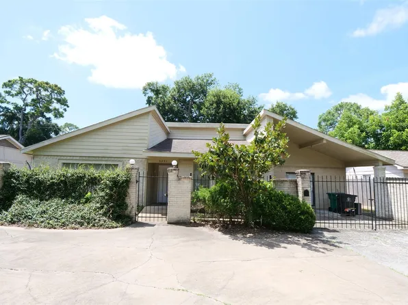 5231 Beechnut St, Houston, TX 77096