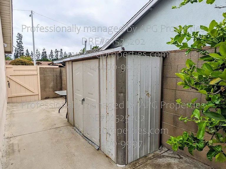15068 Mountain Spring St — Photo 26