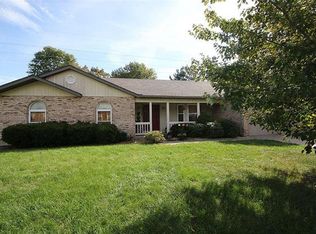 408 Springwood Dr, Belleville, IL