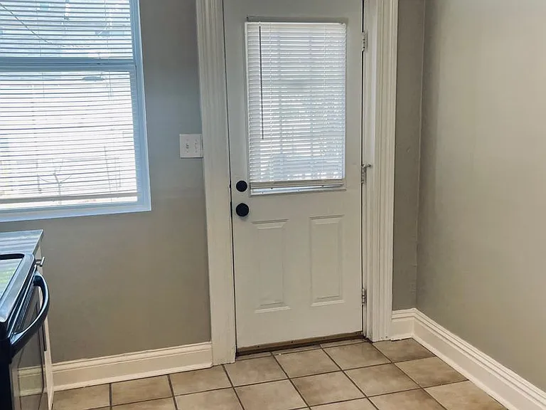 5783 McPherson Ave. — Photo 18