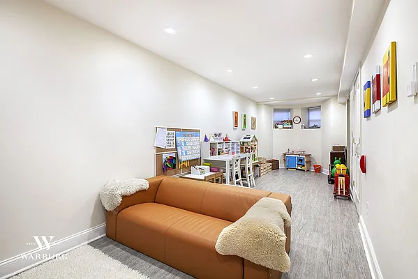 Rented by Warburg | media 15