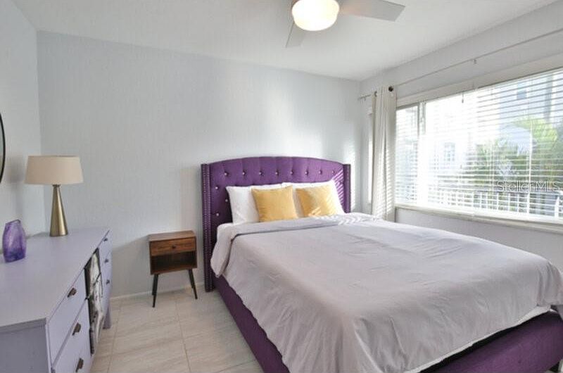 1st image of 422 Julia Pl #422C
