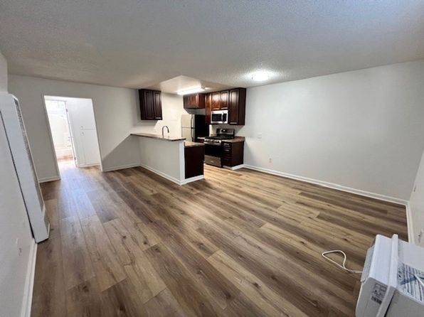 14643 Gilmore St APT 3