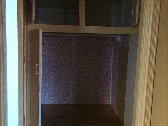 5th image of 225 S Greenwood Ave