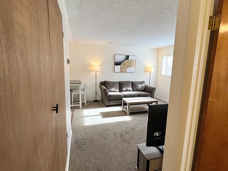 219 14th Ave S #3 — Photo 18