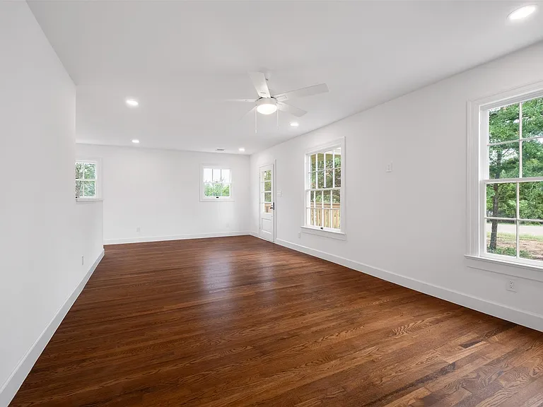 247 Foothill Rd — Photo 15