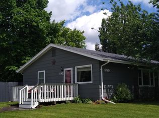 630 20th St NW, East Grand Forks, MN 56721