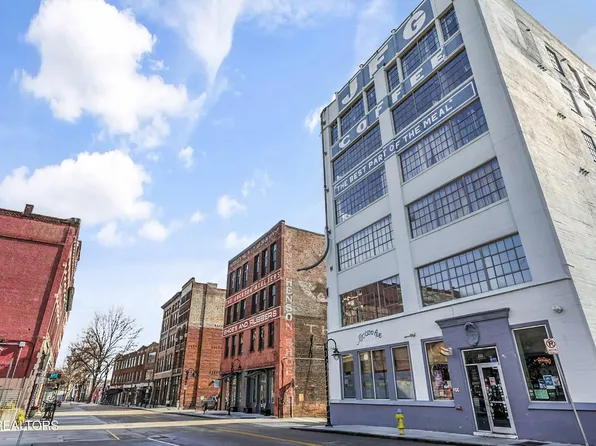 200 W Jackson Ave APT 504, Knoxville, TN 37902