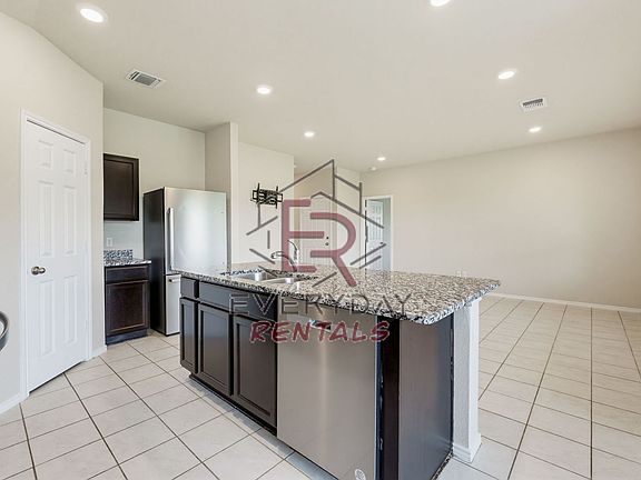 5th image of 5605 Madelyn Dr