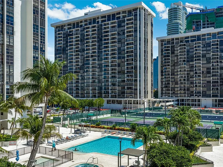 1901 Brickell Ave #B1809 — Photo 29