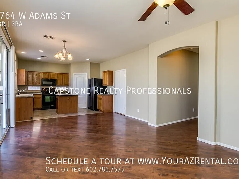 8764 W Adams St — Photo 3