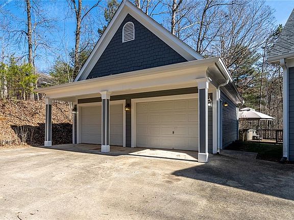4th image of 234 Hiawassee Ct