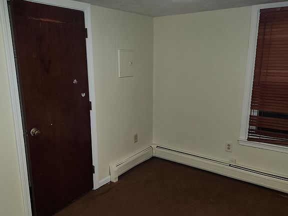 5th image of 27 Bourne St #1