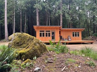 315 Hairy Elbow Rd, Sechelt, BC V0N 3A0