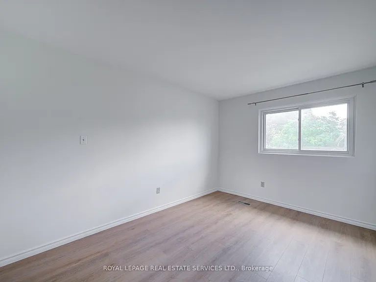 3500 Glen Erin Dr #4 — Photo 26