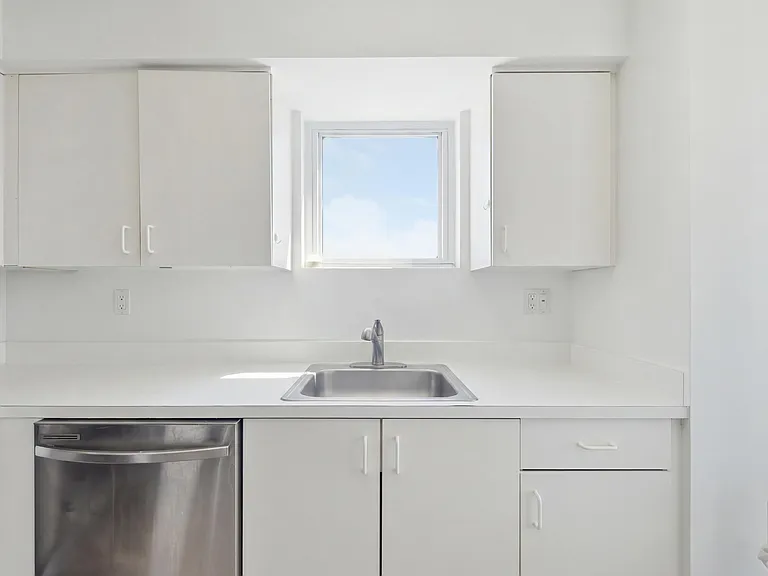 3300 NE 192nd St #1201 — Photo 11